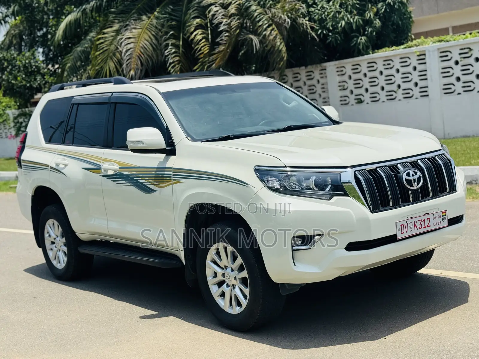 Toyota Land Cruiser Prado 2.7 2019 White