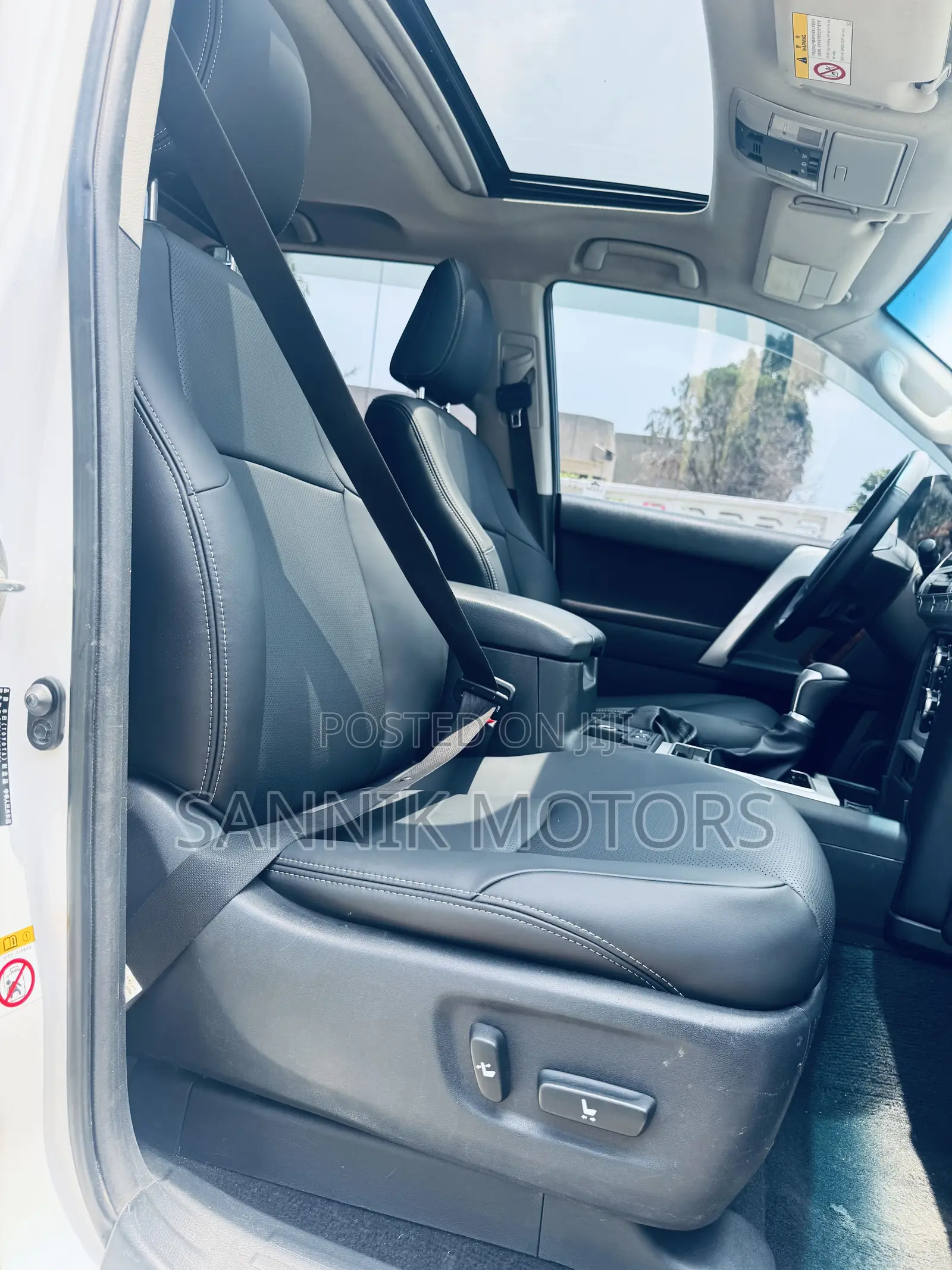 Toyota Land Cruiser Prado 2.7 2019 White