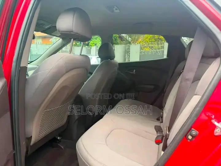 Hyundai Tucson 2015 Red