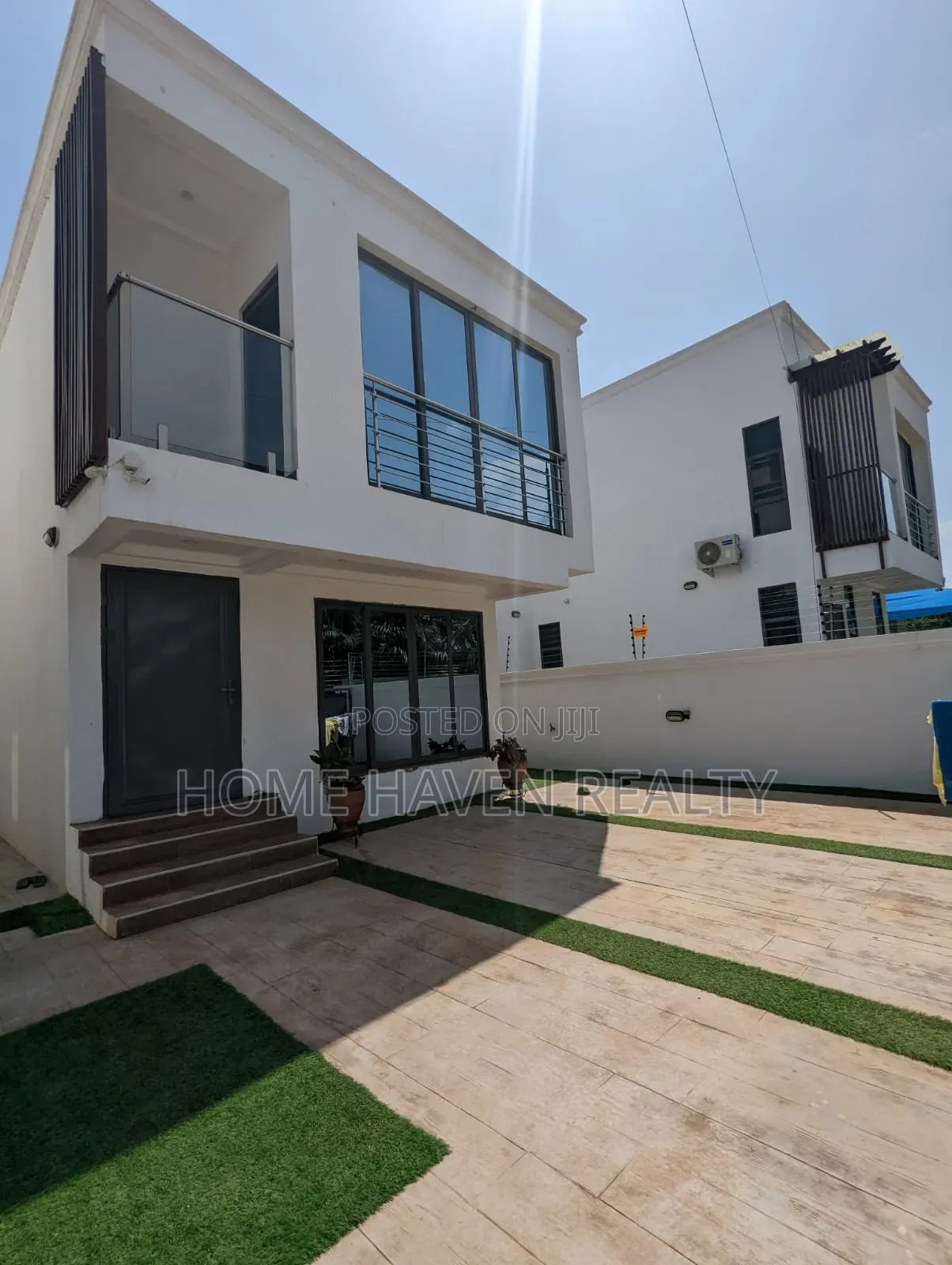 3bdrm House in Ashaley Botwe, School Junction for sale
