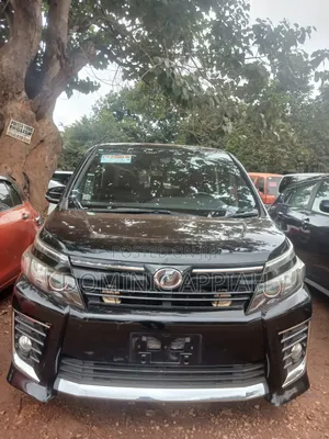 Toyota Voxy 2017 Black