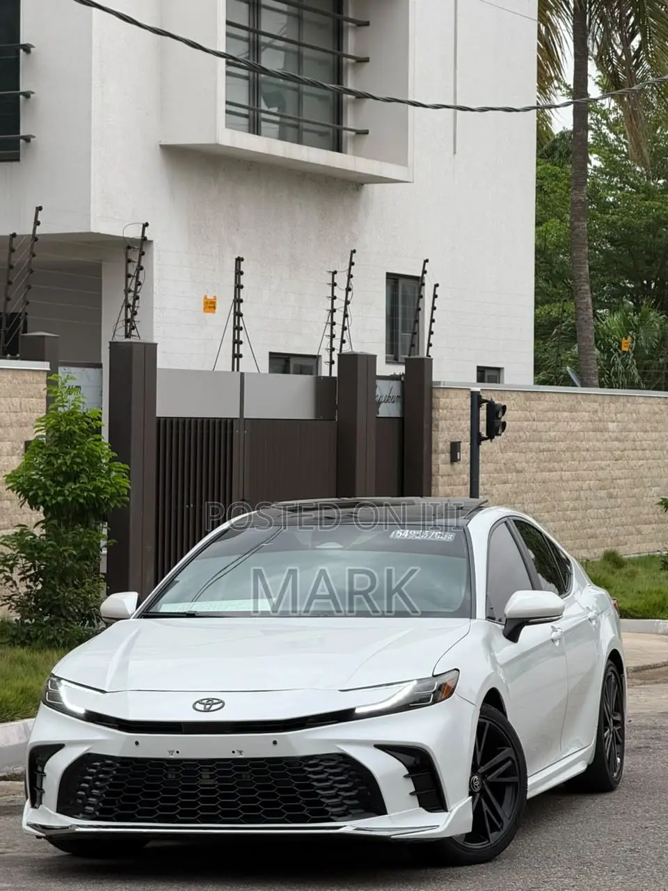 Toyota Camry 2025 White