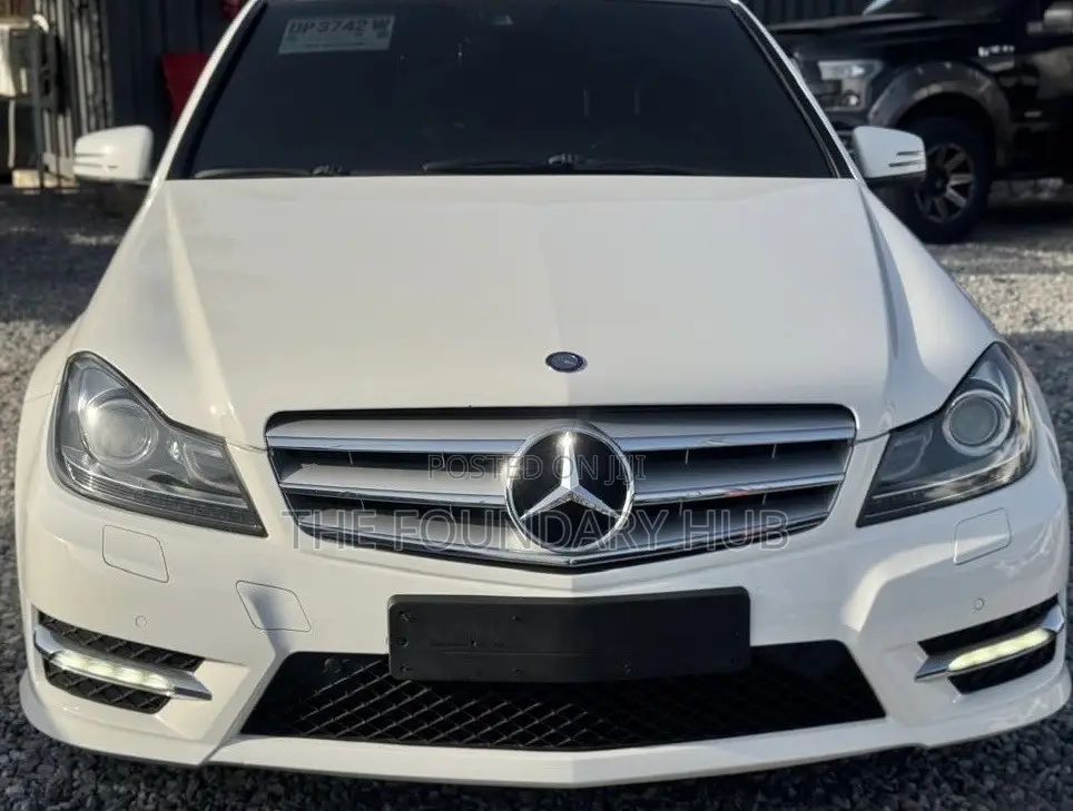 Mercedes-Benz C250 2014 White