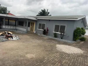 5bdrm House in Achimota Cfc, Mile 7 for rent