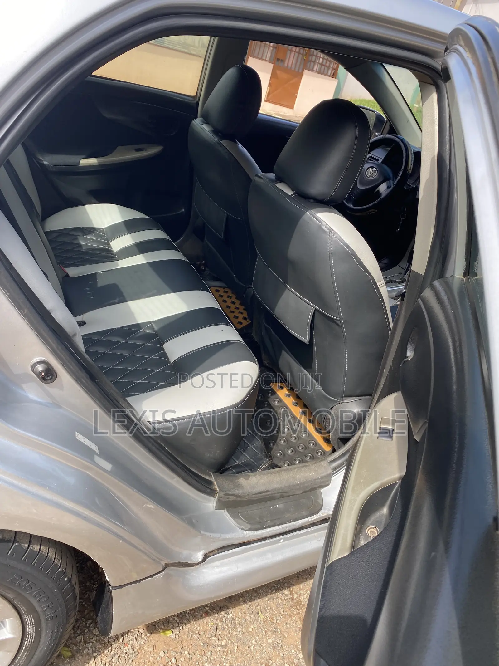 Toyota Corolla S 4dr Sedan (1.8L 4cyl 4A) 2010 Silver