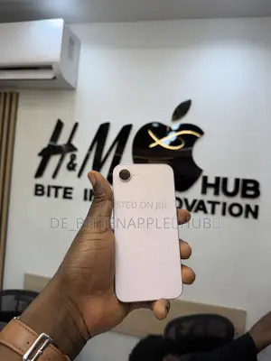 Apple iPhone 17e 256 GB Pink