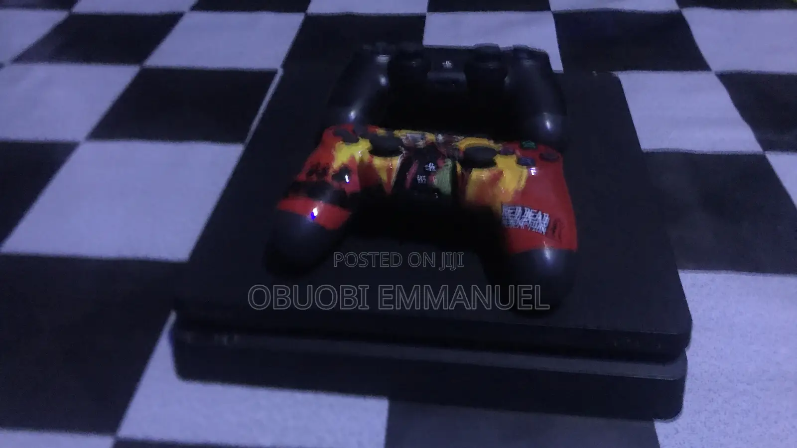 Play Station 4 Slim