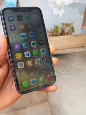 Apple iPhone 11 64 GB Black