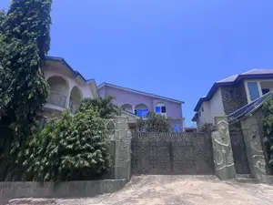 Furnished 6bdrm House in Old Barrier for sale