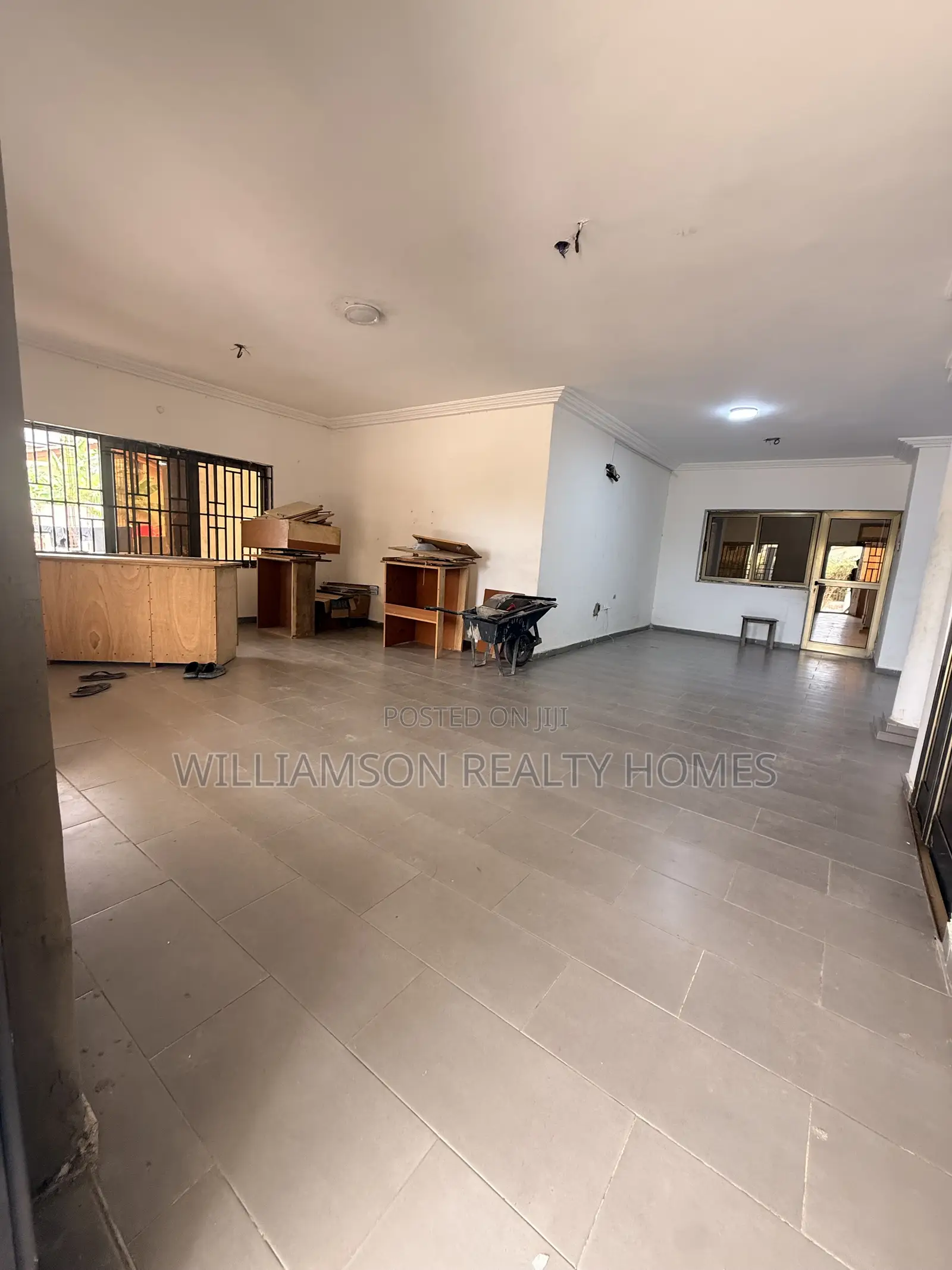 4bdrm Apartment in Hfc Estate Area, Spintex for rent