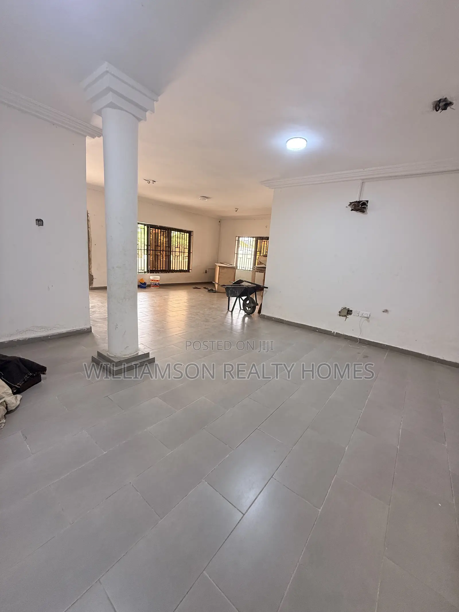 4bdrm Apartment in Hfc Estate Area, Spintex for rent