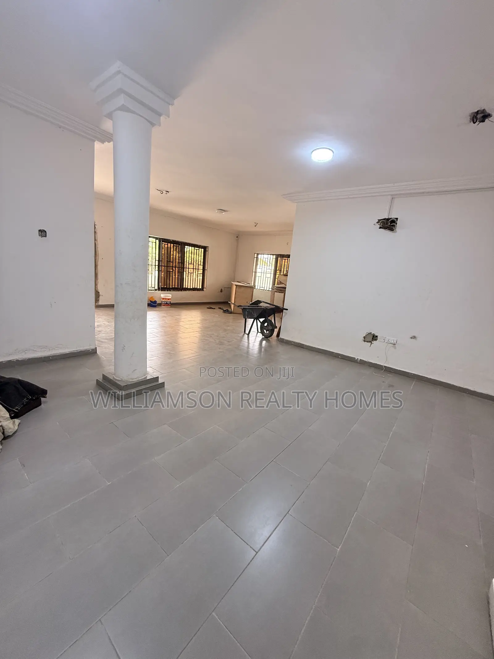 4bdrm Apartment in Hfc Estate Area, Spintex for rent