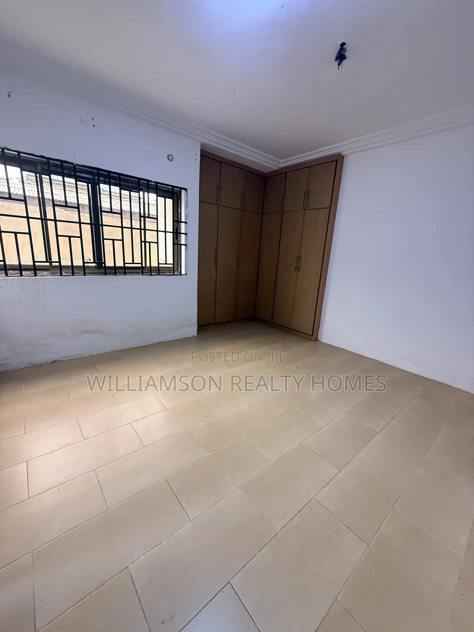 4bdrm Apartment in Hfc Estate Area, Spintex for rent