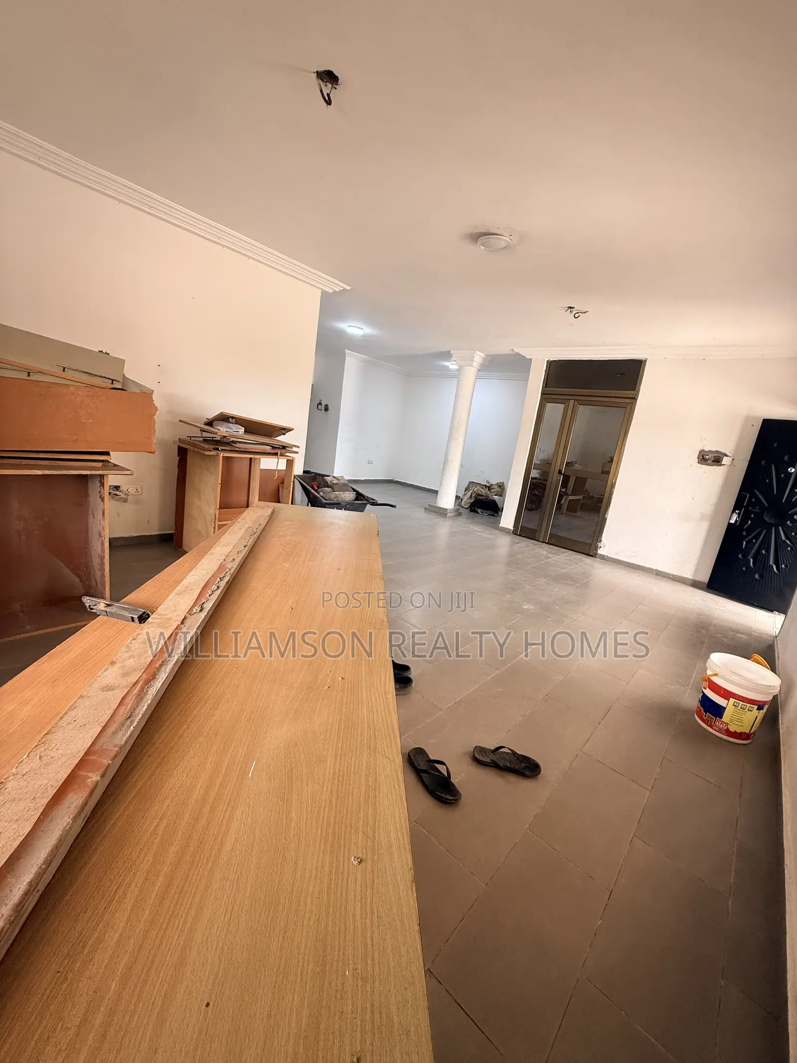 4bdrm Apartment in Hfc Estate Area, Spintex for rent