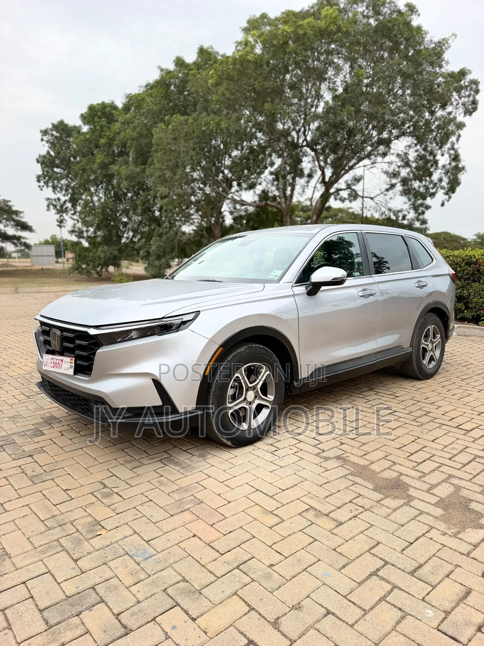 Honda CR-V 2023 Silver