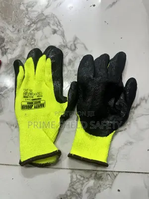 Cut-Resistant Safety Gloves