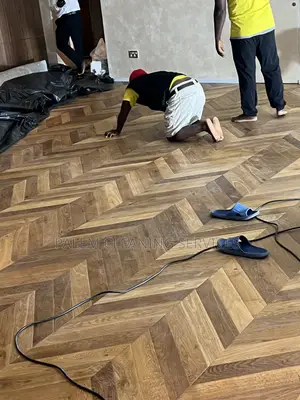 Parquet (Wooden Floor Cleaning)