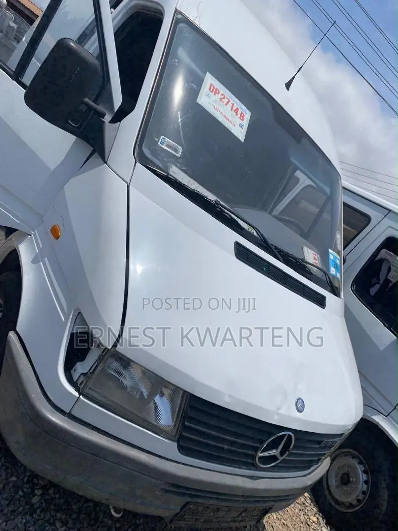 Mercedes-Benz Sprinter 2001 White
