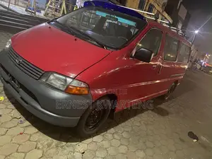 Toyota HiAce 2002 Red