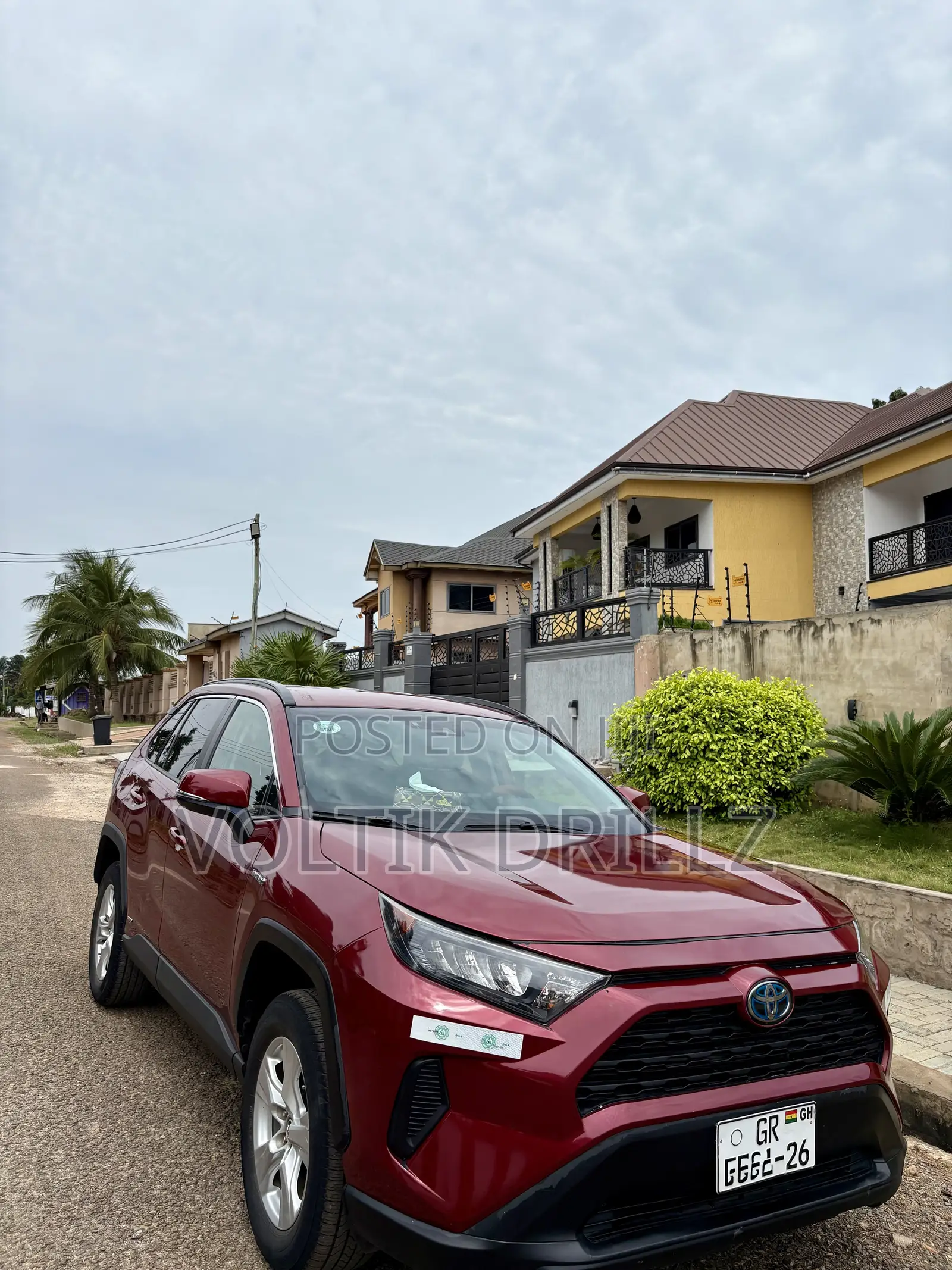 Toyota RAV4 LE AWD 2019 Red