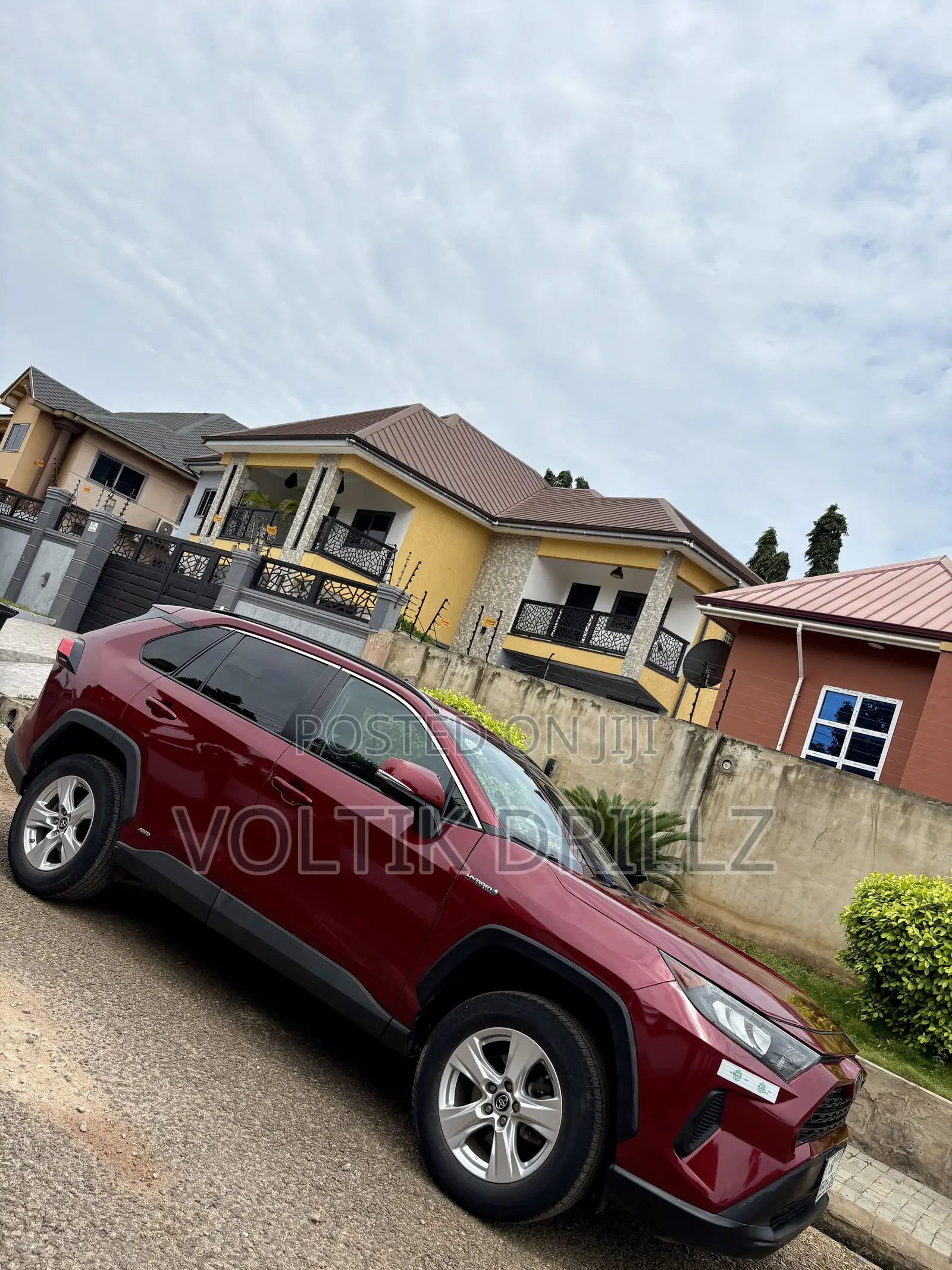 Toyota RAV4 LE AWD 2019 Red