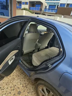 Toyota Belta 2012 Blue