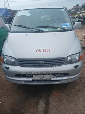 Toyota HiAce 2002 Silver