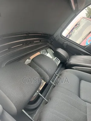 Toyota HiAce 2002 Silver