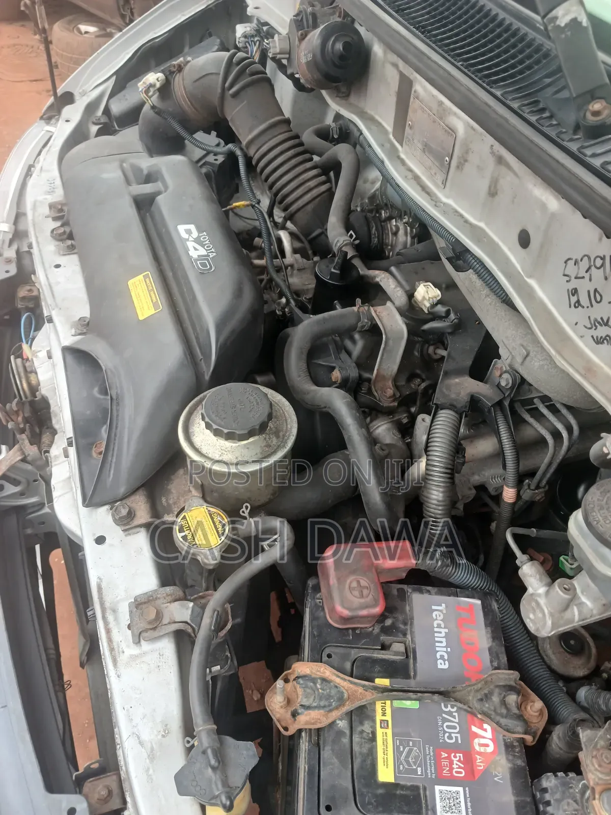 Toyota HiAce 2002 Silver