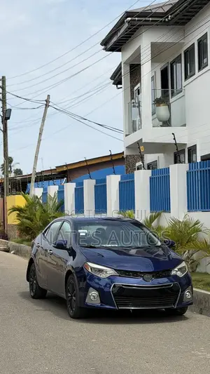 Toyota Corolla S 4dr Sedan (1.8L 4cyl CVT) 2015 Blue