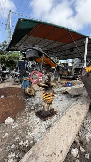 Jumping Compactor