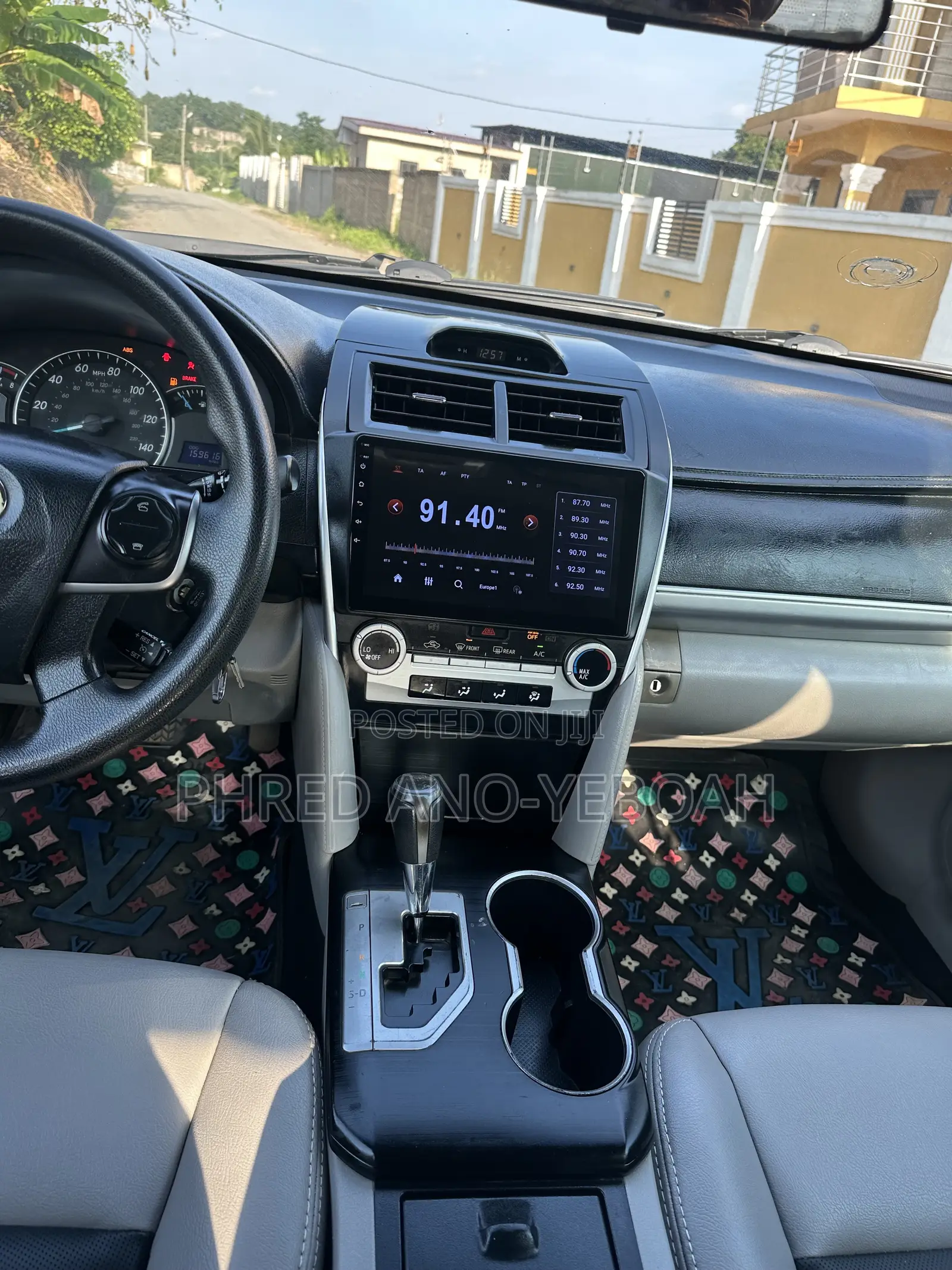 Toyota Camry SE 4dr Sedan (2.5L 4cyl 6A) 2014 Silver