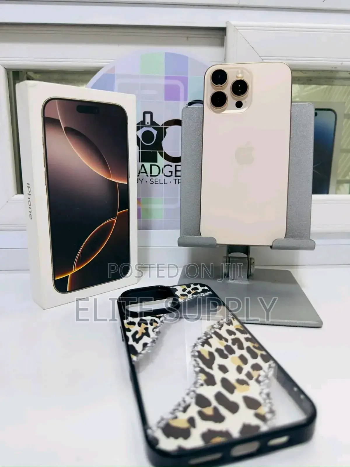 New Apple iPhone 16 Pro Max 256 GB Gold