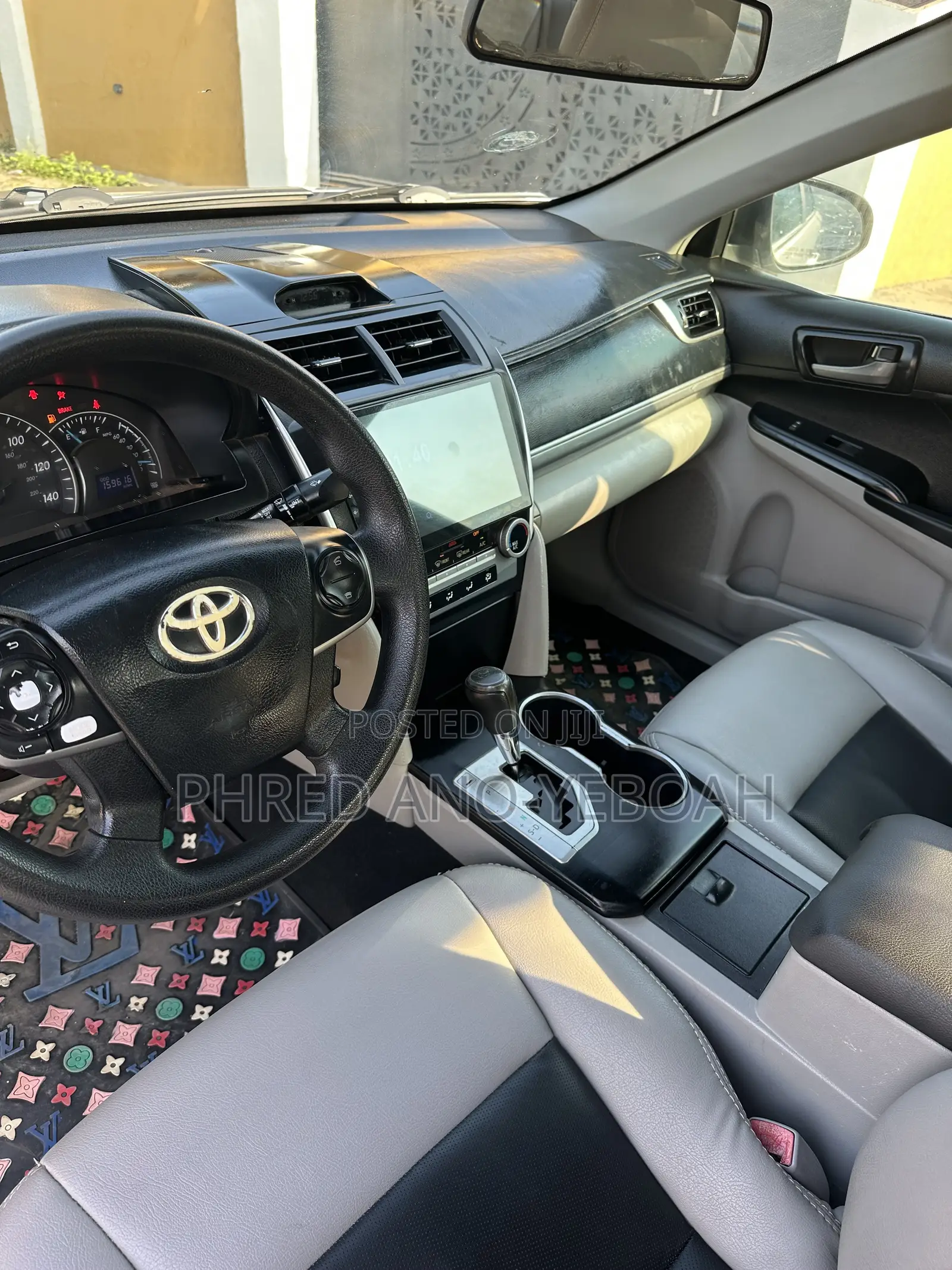 Toyota Camry SE 4dr Sedan (2.5L 4cyl 6A) 2014 Silver
