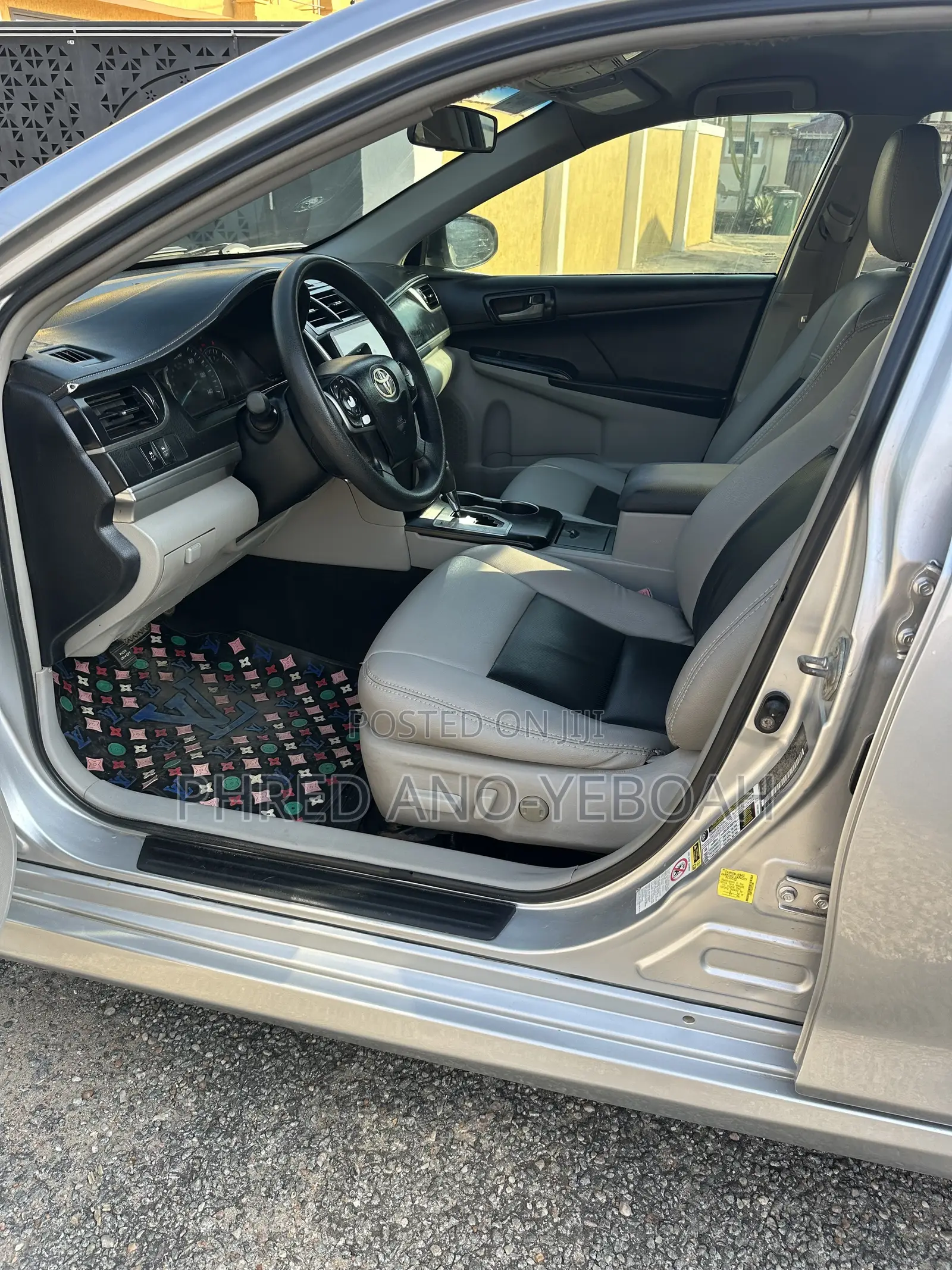 Toyota Camry SE 4dr Sedan (2.5L 4cyl 6A) 2014 Silver