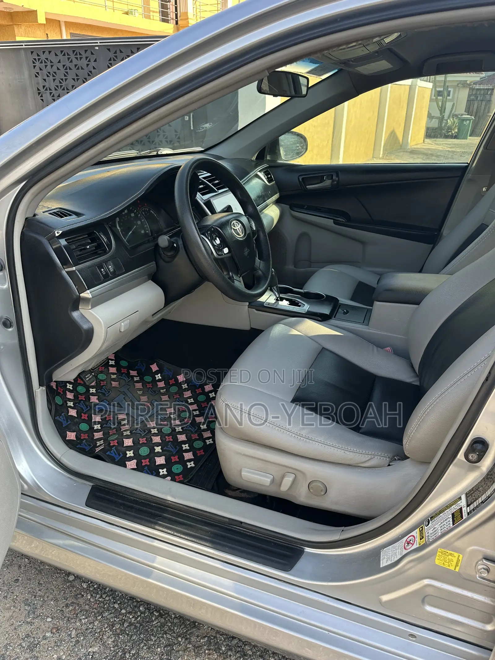 Toyota Camry SE 4dr Sedan (2.5L 4cyl 6A) 2014 Silver