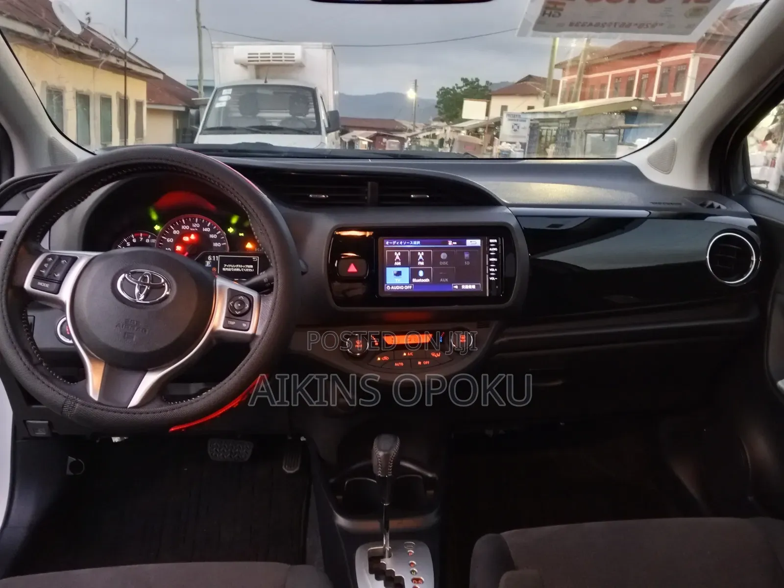 Toyota Vitz 1.3 FWD 5dr 2015 White