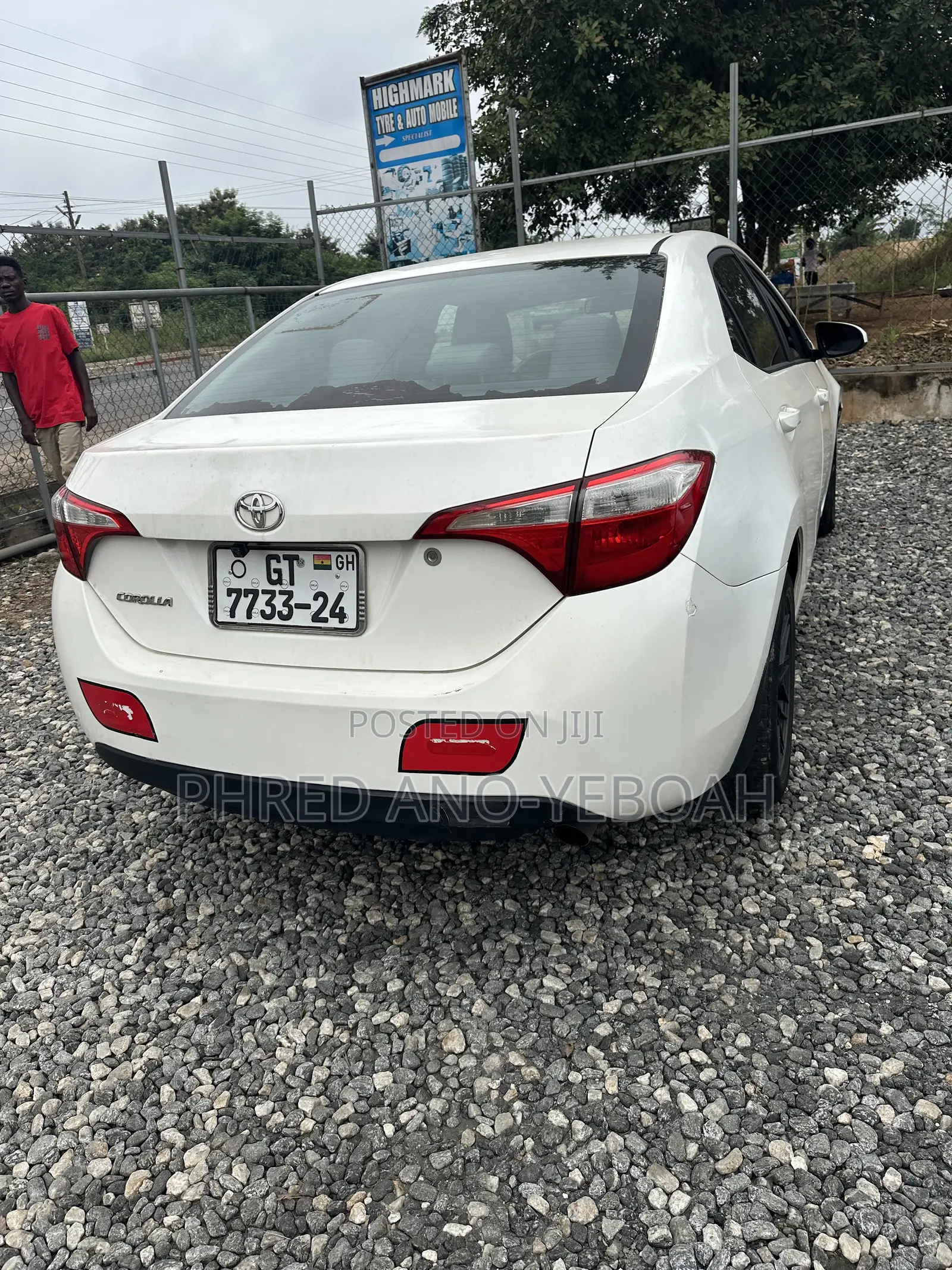 Toyota Corolla LE ECO Premium (1.8L 4cyl CVT) 2016 White