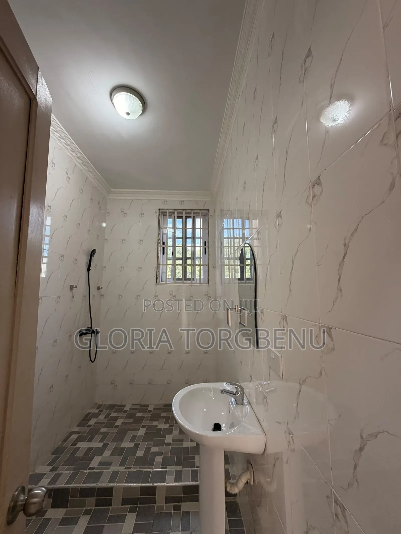 2bdrm Apartment in Ashaley Botwe for rent