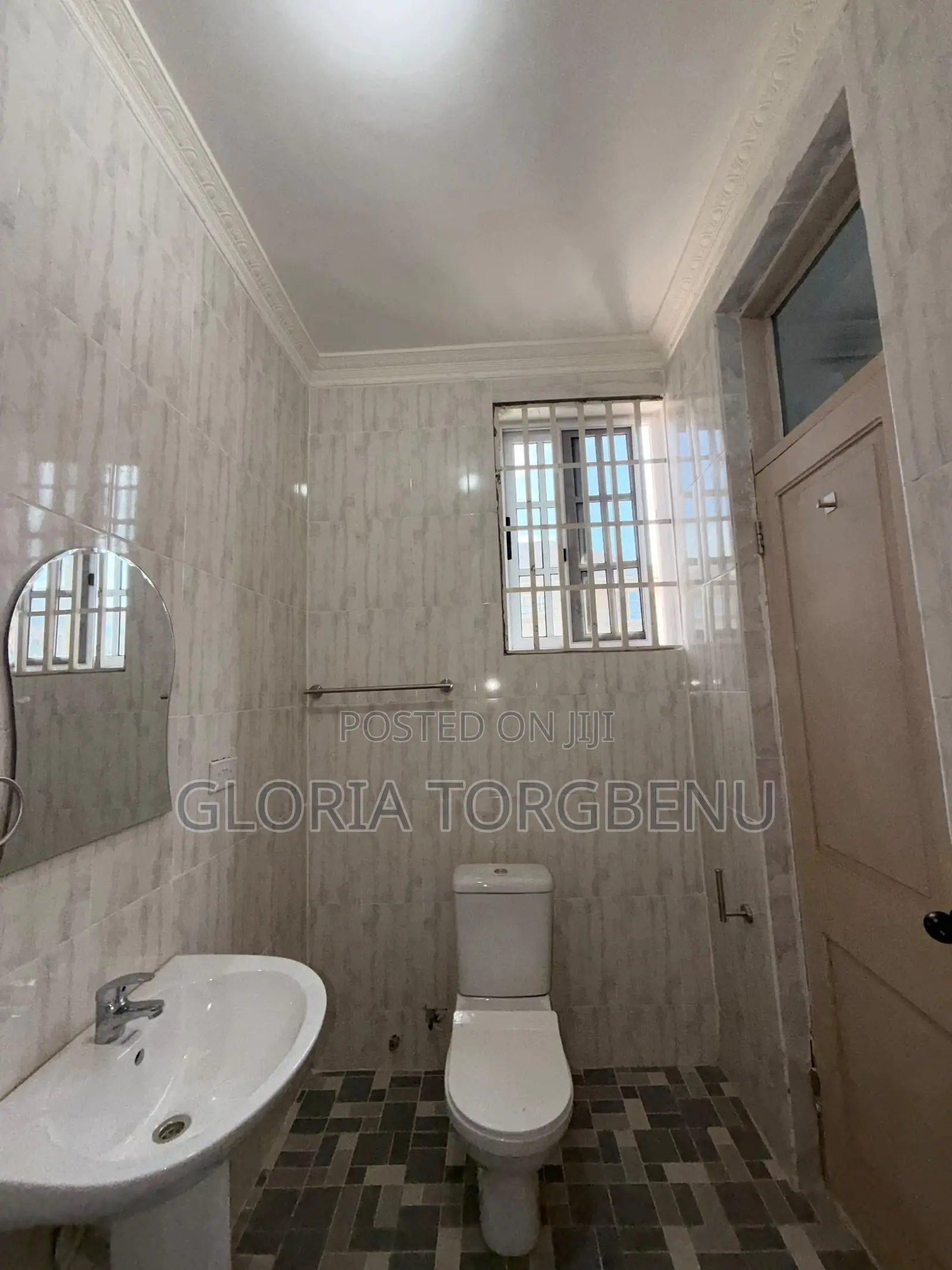 2bdrm Apartment in Ashaley Botwe for rent