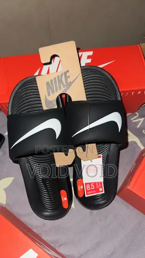 Original Nike Victori One Slide