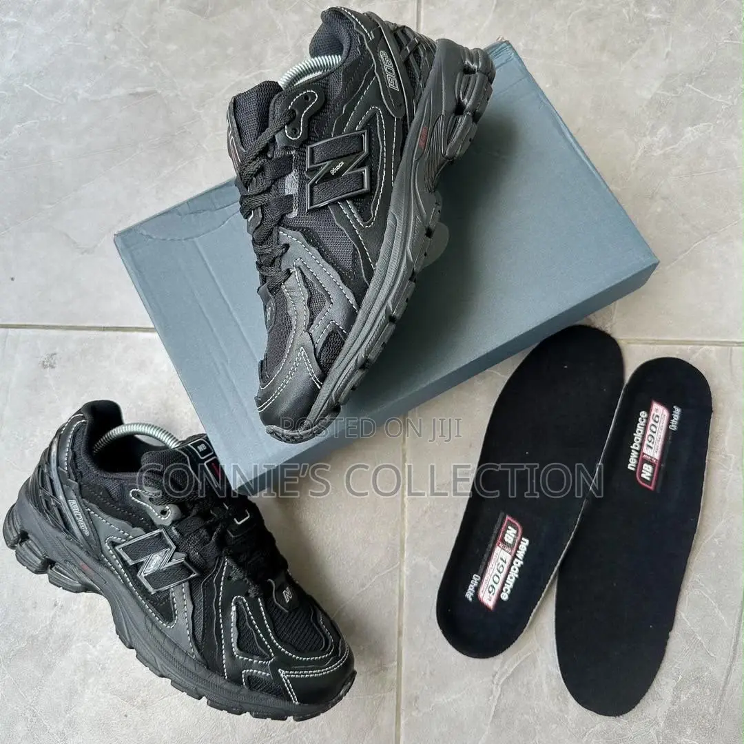 New Balance 1906D Protection Pack Sneakers