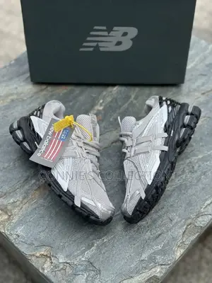 New Balance 1906D Protection Pack Sneakers