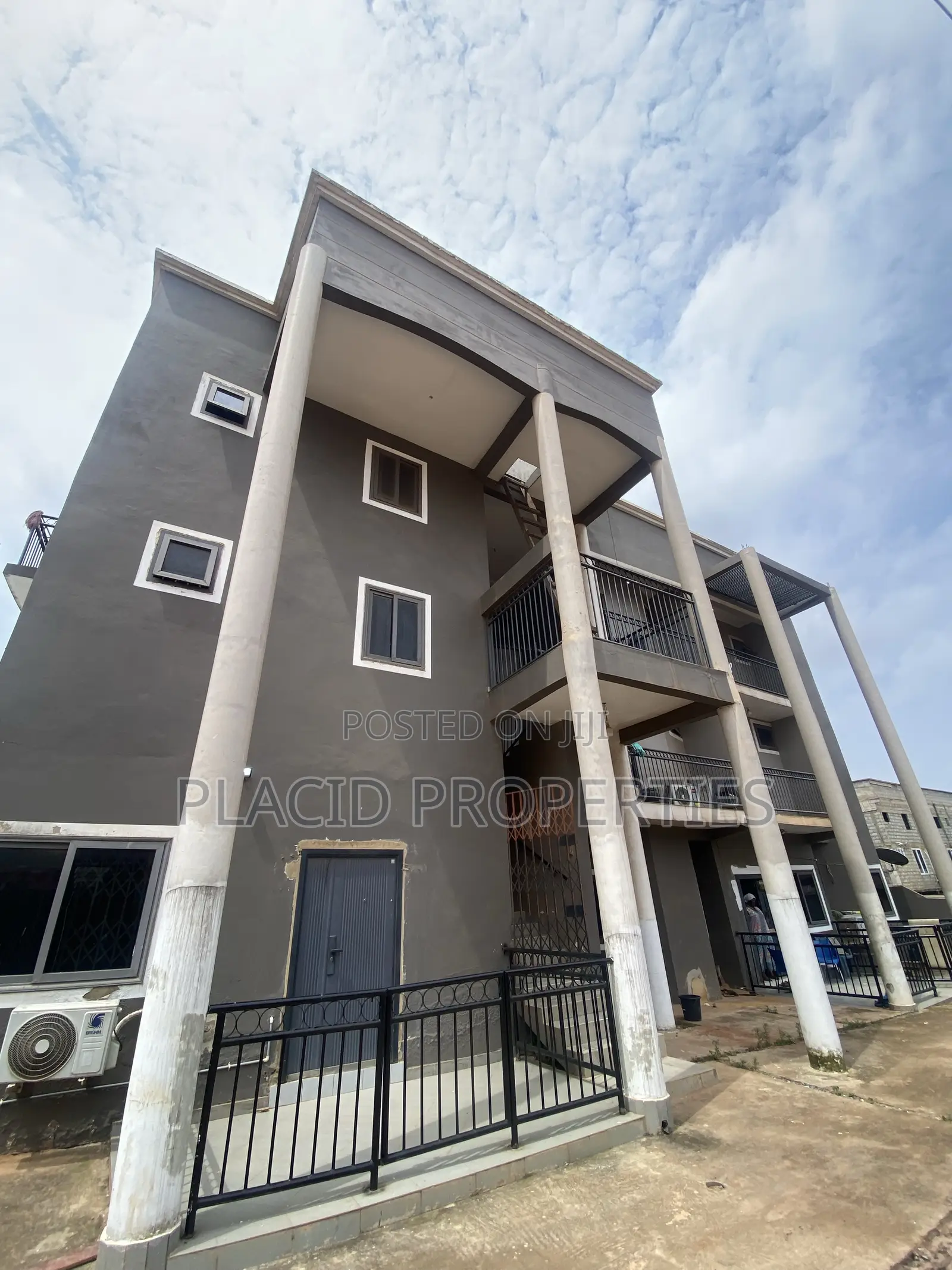 1bdrm Apartment in Agbogba for rent