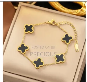 "VCA Bracelet" " "Clover Bracelet"