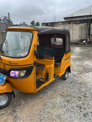 TVS King Deluxe Plus iTouch Start 2025 Yellow
