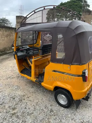 TVS King Deluxe Plus iTouch Start 2025 Yellow