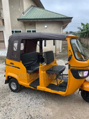 TVS King Deluxe Plus iTouch Start 2025 Yellow