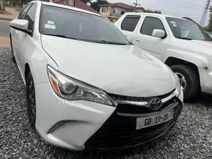 Toyota Camry 2017 White
