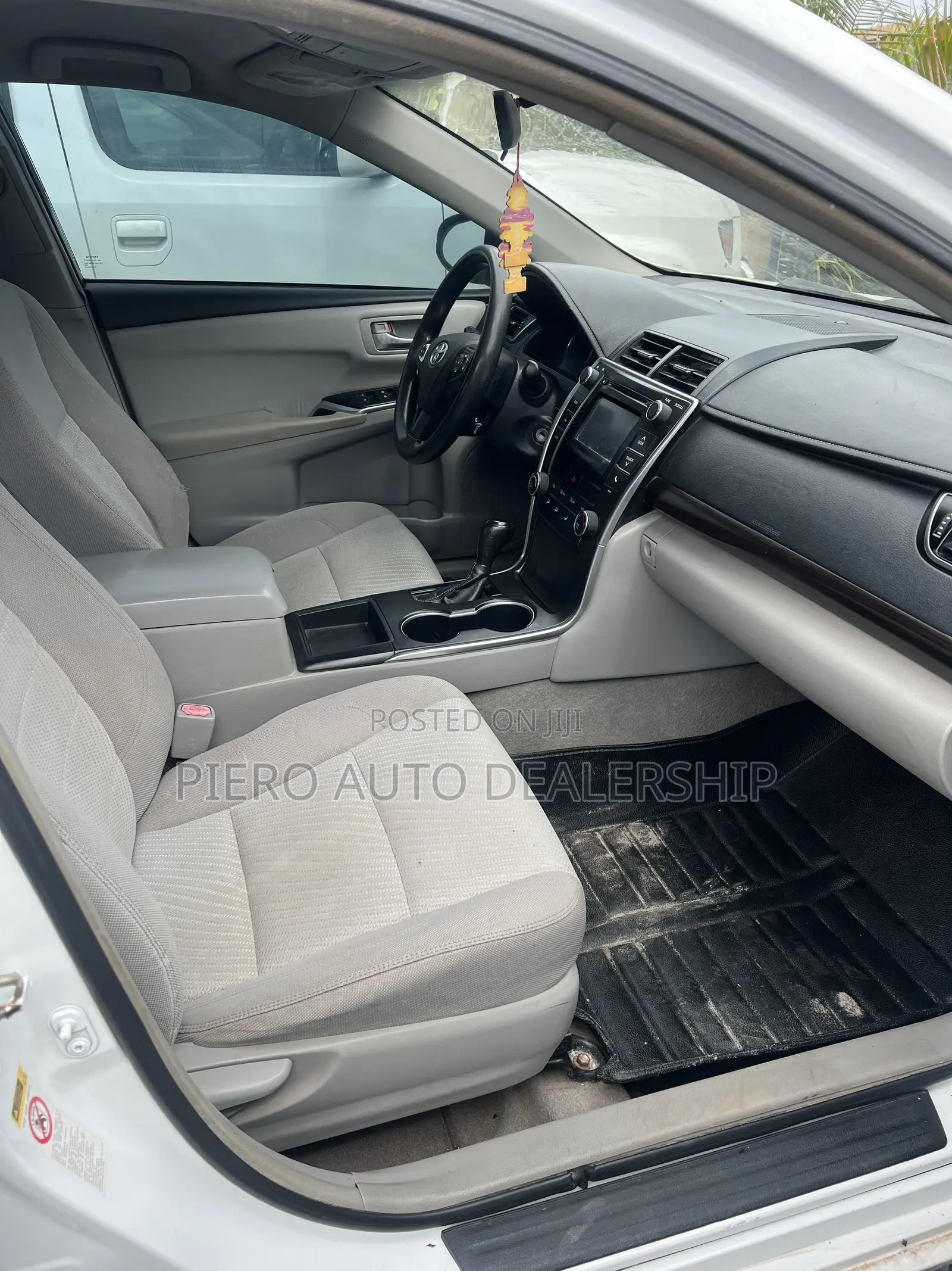 Toyota Camry 2017 White